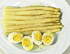 asparagi a uova